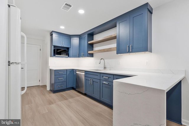 7730 FALSTAFF RD, Mclean, VA 22102