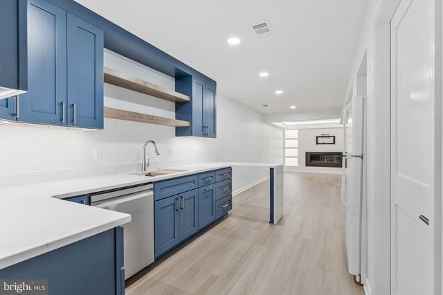 7730 FALSTAFF RD, Mclean, VA 22102