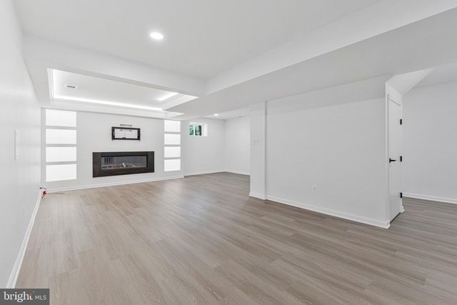 7730 FALSTAFF RD, Mclean, VA 22102