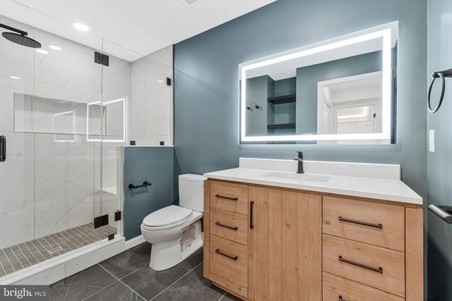 7730 FALSTAFF RD, Mclean, VA 22102