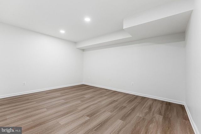 7730 FALSTAFF RD, Mclean, VA 22102