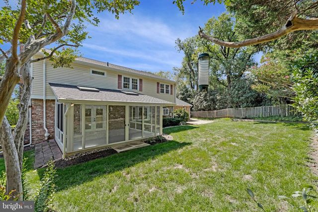 7730 FALSTAFF RD, Mclean, VA 22102