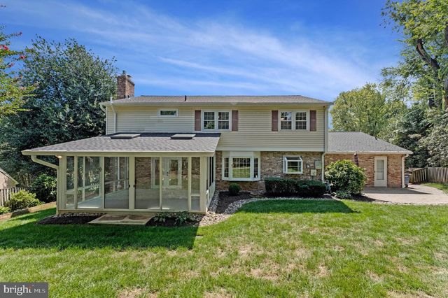 7730 FALSTAFF RD, Mclean, VA 22102