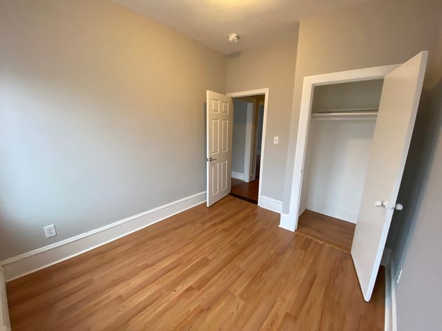 96-98 Woodledge Street 3L, Boston, MA 02125
