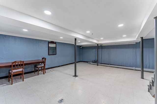 5436 W Fullerton Avenue, Chicago, IL 60639