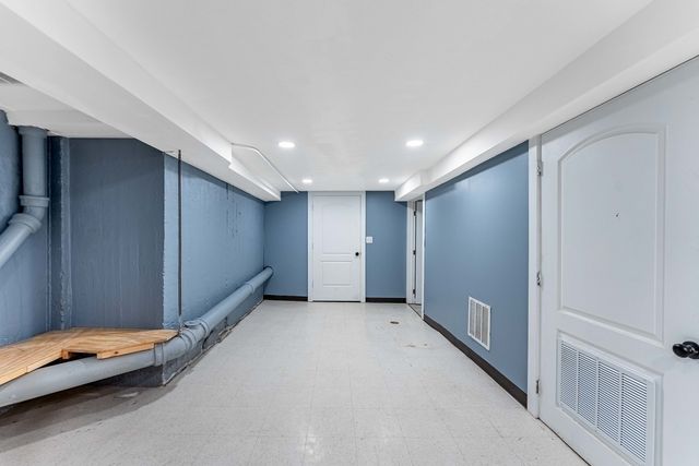 5436 W Fullerton Avenue, Chicago, IL 60639