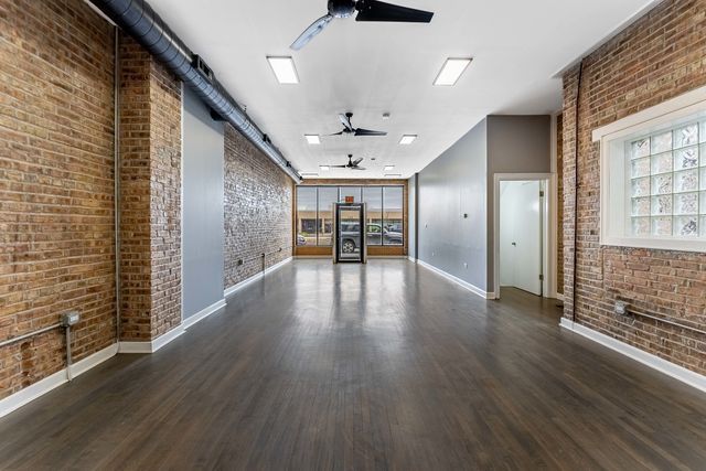 5436 W Fullerton Avenue, Chicago, IL 60639