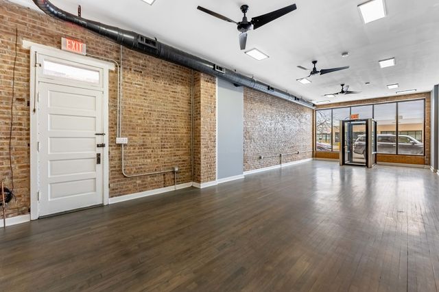 5436 W Fullerton Avenue, Chicago, IL 60639