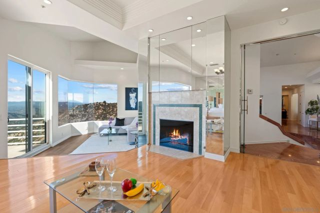 9629 Misty Meadow Lane, Escondido, CA 92026