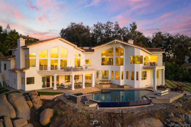 9629 Misty Meadow Lane, Escondido, CA 92026