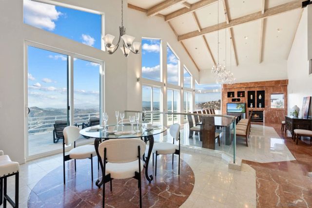 9629 Misty Meadow Lane, Escondido, CA 92026