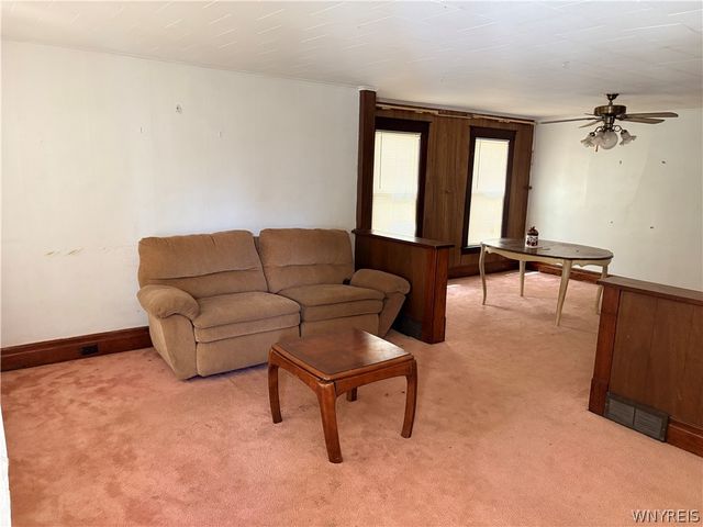 2204 La Salle Avenue, Niagara Falls, NY 14301