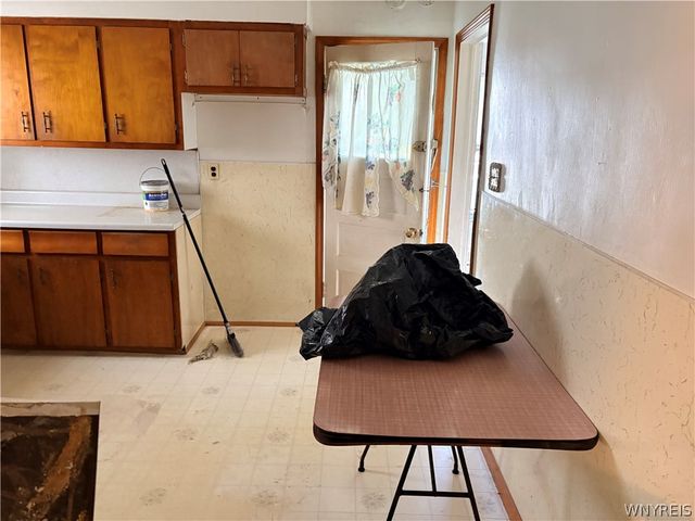 2204 La Salle Avenue, Niagara Falls, NY 14301