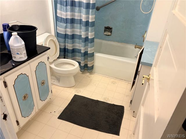 2204 La Salle Avenue, Niagara Falls, NY 14301