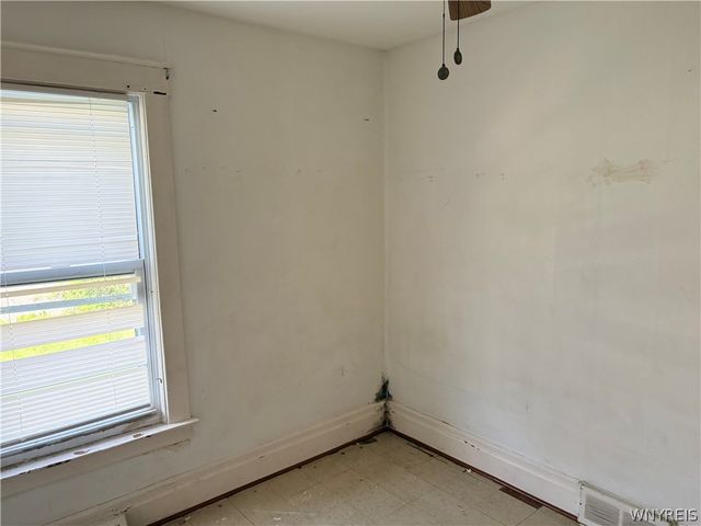 2204 La Salle Avenue, Niagara Falls, NY 14301