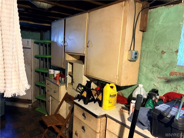 2204 La Salle Avenue, Niagara Falls, NY 14301