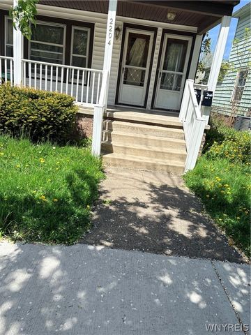2204 La Salle Avenue, Niagara Falls, NY 14301