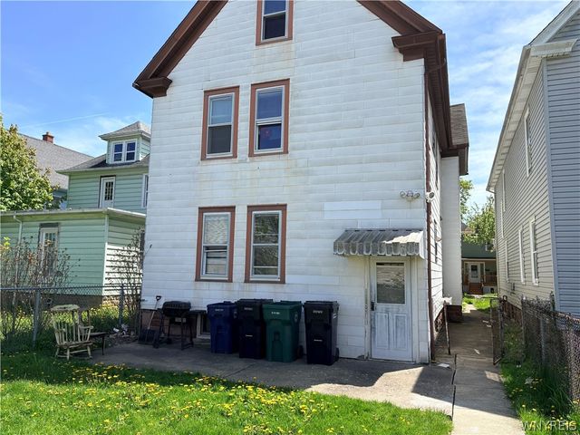 2204 La Salle Avenue, Niagara Falls, NY 14301