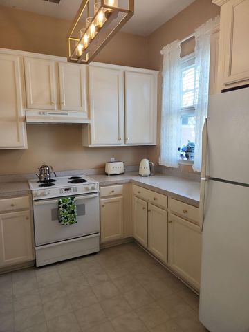 105 Barberry Street, Summerville, SC 29483