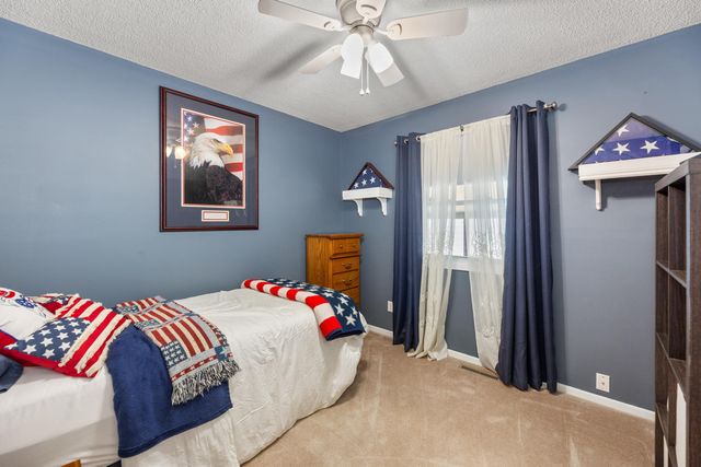 2012 N Burr Hill, Derby, KS 67037