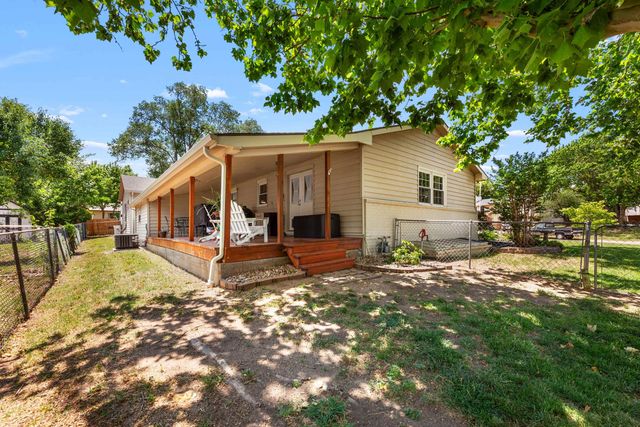 2012 N Burr Hill, Derby, KS 67037