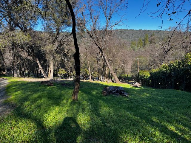 5575 Stanley Dr, Auburn, CA 95602