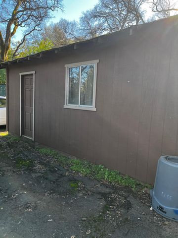 5575 Stanley Dr, Auburn, CA 95602