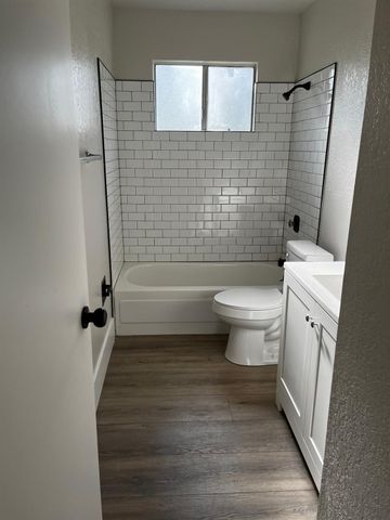 5575 Stanley Dr, Auburn, CA 95602