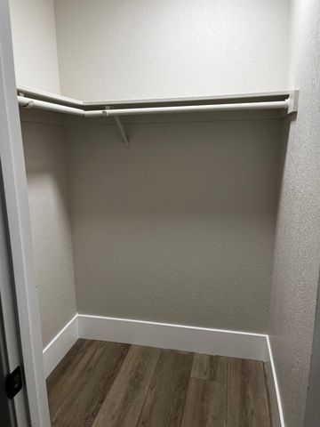 5575 Stanley Dr, Auburn, CA 95602