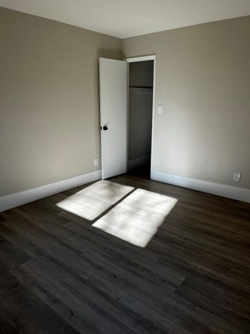 5575 Stanley Dr, Auburn, CA 95602