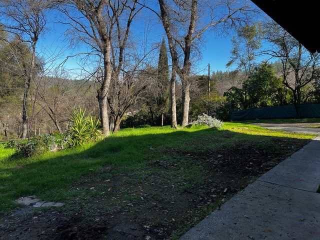 5575 Stanley Dr, Auburn, CA 95602