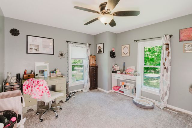 28033 62nd Avenue, Lawton, MI 49065