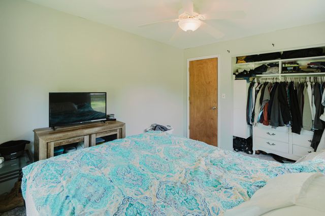 28033 62nd Avenue, Lawton, MI 49065