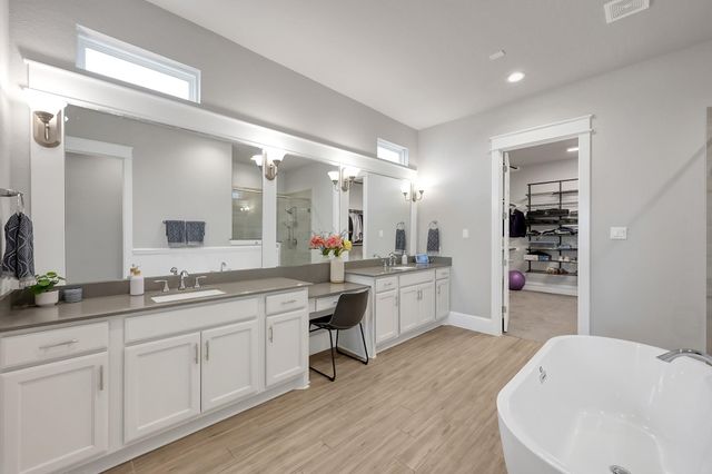 2223 Pintail Lane, Conroe, TX 77384