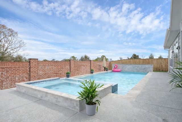 2223 Pintail Lane, Conroe, TX 77384