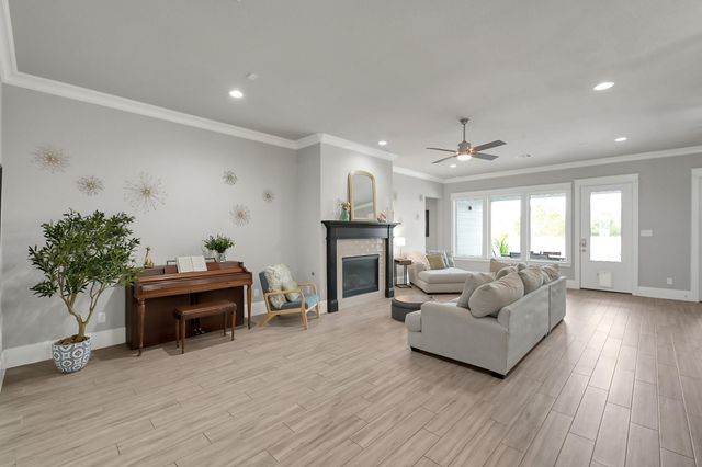 2223 Pintail Lane, Conroe, TX 77384