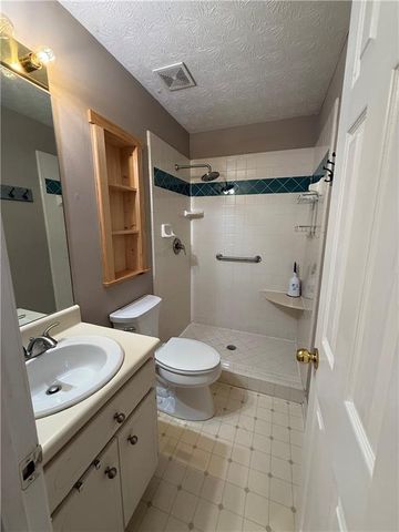 8910 Bridgewater Drive, Gainesville, GA 30506