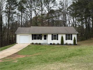 8910 Bridgewater Drive, Gainesville, GA 30506