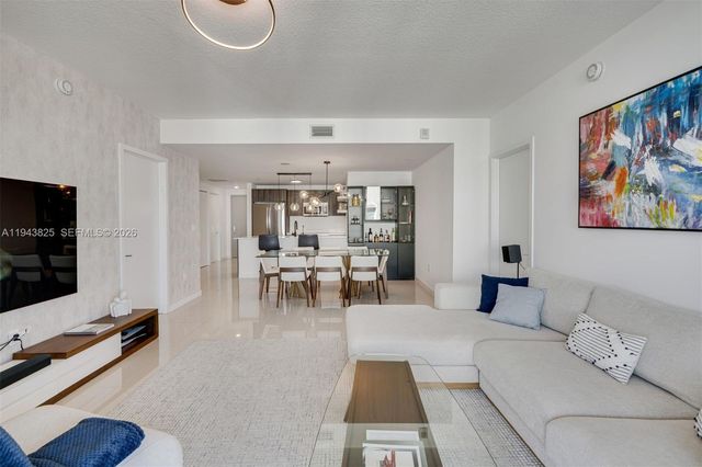 488 NE 18th St 4805, Miami, FL 33132