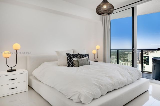 488 NE 18th St 4805, Miami, FL 33132