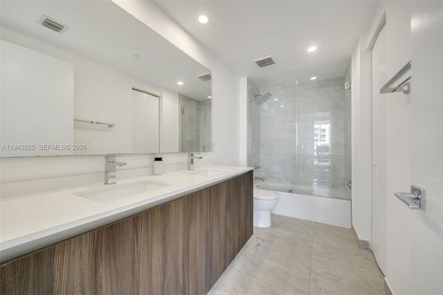 488 NE 18th St 4805, Miami, FL 33132