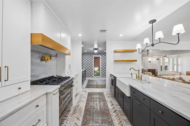 311 Canyon Valley Drive, Richardson, TX 75080