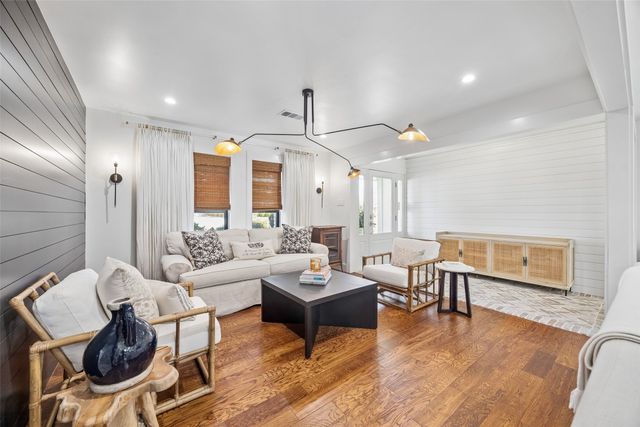 311 Canyon Valley Drive, Richardson, TX 75080