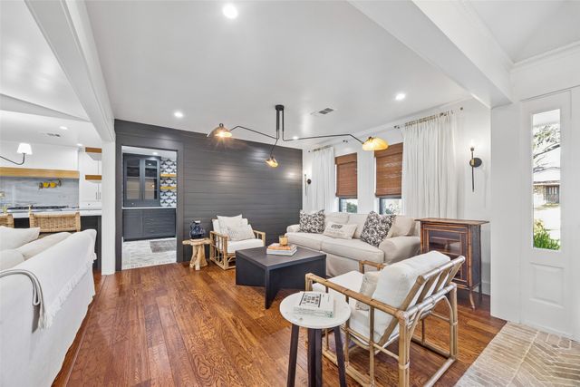 311 Canyon Valley Drive, Richardson, TX 75080