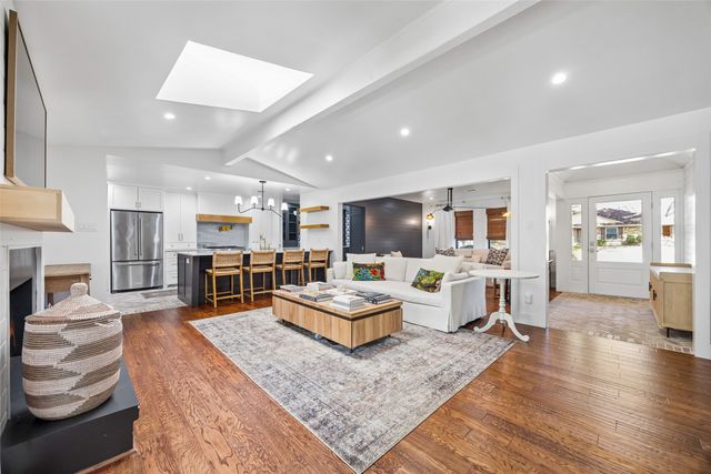 311 Canyon Valley Drive, Richardson, TX 75080