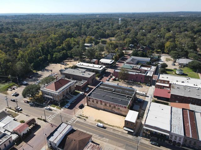 101 & 109 N Polk Street, Jefferson, TX 75657