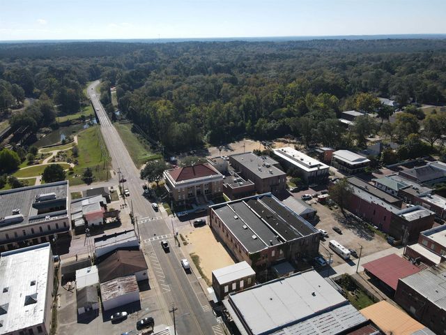 101 & 109 N Polk Street, Jefferson, TX 75657