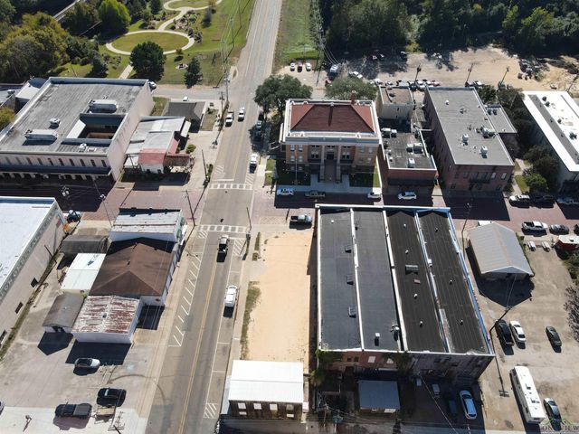 101 & 109 N Polk Street, Jefferson, TX 75657