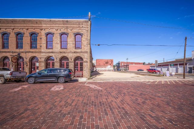 101 & 109 N Polk Street, Jefferson, TX 75657