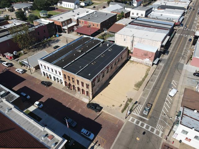 101 & 109 N Polk Street, Jefferson, TX 75657